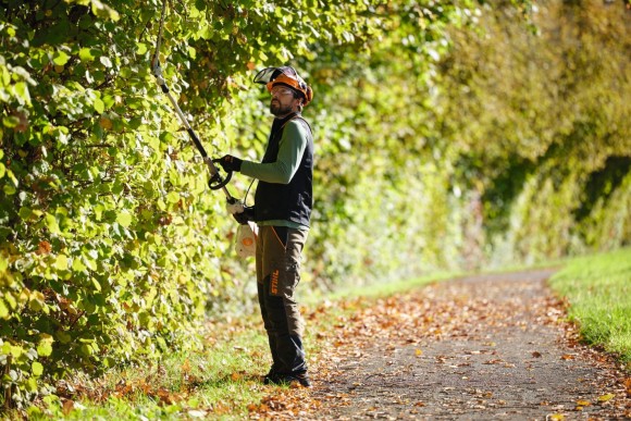 Комбі-мотор акумуляторний STIHL KMA 120R, каркас (FA080116820) Комбі-мотор акумуляторний STIHL KMA 120R, каркас (FA080116820)