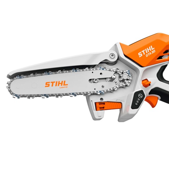 Акумуляторний гілкоріз STIHL GTA 30 SET, 15 см (GA050116918) Акумуляторний гілкоріз STIHL GTA 30 SET, 15 см (GA050116918)