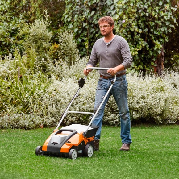 Аератор акумуляторний STIHL RLA 240.0, каркас, ширина захвату 34см (62910116610) Аератор акумуляторний STIHL RLA 240.0, каркас, ширина захвату 34см (62910116610)