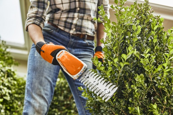 Садовые ножницы аккумуляторные STIHL HSA 26, каркас, нож для кустов 20см, нож для травы 12см (HA030113500) Садовые ножницы аккумуляторные STIHL HSA 26, каркас, нож для кустов 20см, нож для травы 12см (HA030113500)