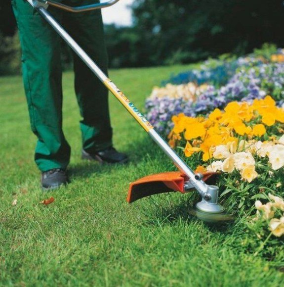 Бензокоса STIHL FS 70 C-E, нож для травы 230мм-2 (41442000180)