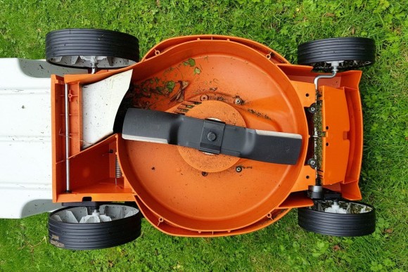 Газонокосилка аккумуляторная STIHL RMA 235.1 SET, 33см (63112000049) Газонокосилка аккумуляторная STIHL RMA 235.1 SET, 33см (63112000049)