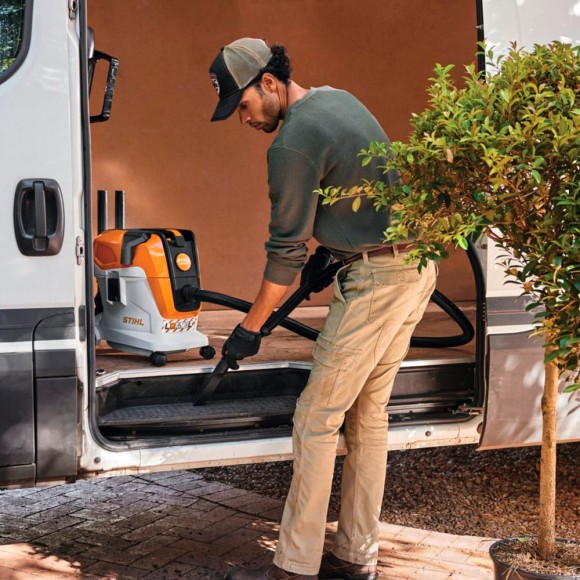 Аккумуляторный пилосос STIHL SEA 100.0 L, 36В, каркас (SA040117311)