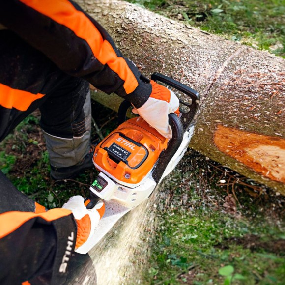 Акумуляторна пила STIHL MSA 300 Pro, 40 см, каркас (MA022000034)