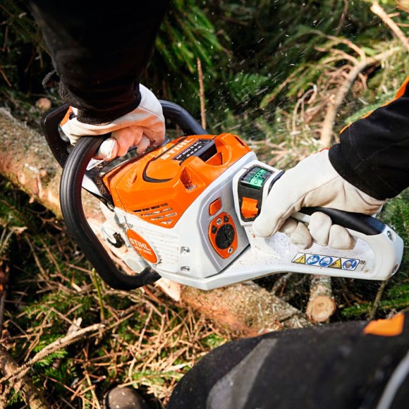 Акумуляторна пила STIHL MSA 300 Pro, 40 см, каркас (MA022000034)
