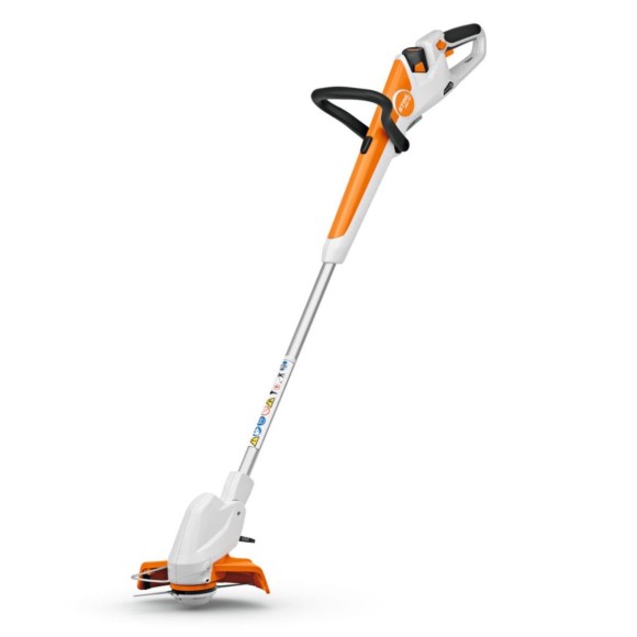 Триммер аккумуляторный STIHL FSA 30 SET, кос. головка PolyСut 3-2 (FA100115710) Триммер аккумуляторный STIHL FSA 30 SET, кос. головка PolyСut 3-2 (FA100115710)