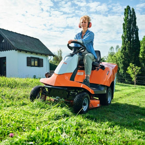 Минитрактор-газонокосилка STIHL RT 4082.1, 80см (61402000005)
