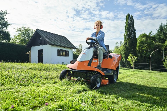 Минитрактор-газонокосилка STIHL RT 4082.1, 80см (61402000005)