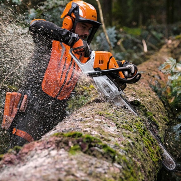 Бензопила STIHL MS 462 C-M, 45см (11422000022) Бензопила STIHL MS 462 C-M, 45см (11422000022)