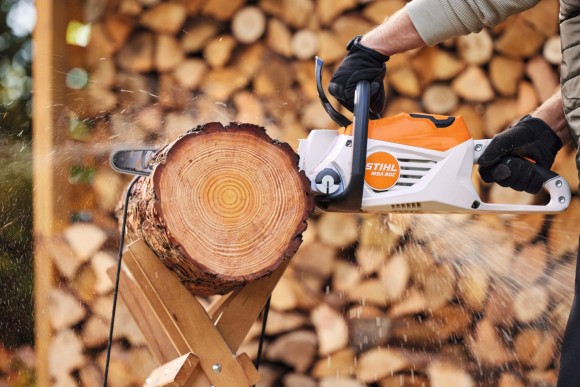 Аккумуляторная пила STIHL MSA 80.0 C-B, 35 см, каркас (MA040115844) Аккумуляторная пила STIHL MSA 80.0 C-B, 35 см, каркас (MA040115844)